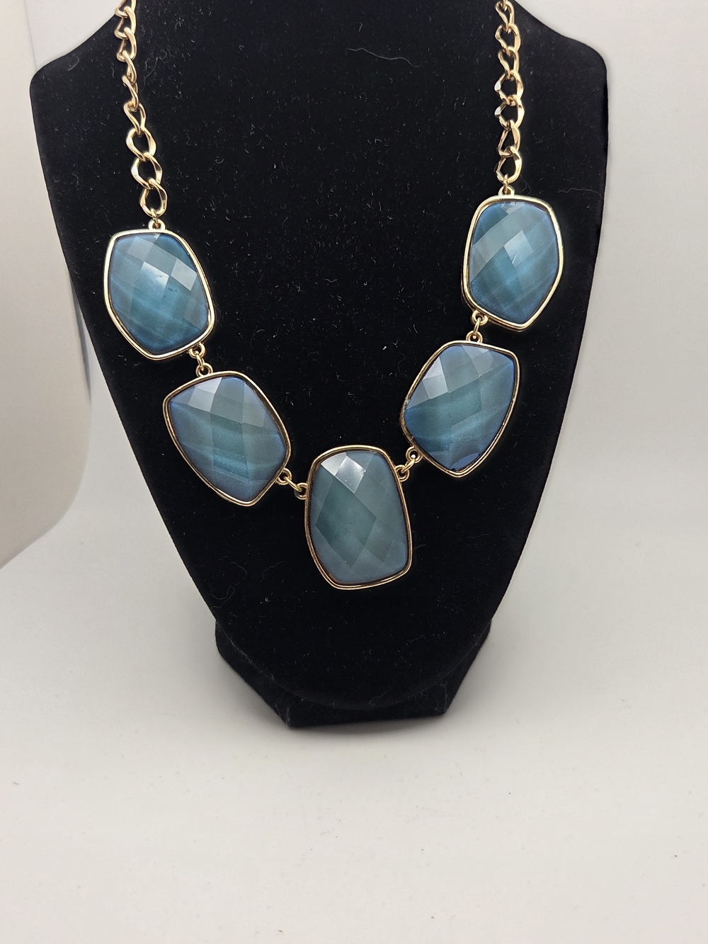 Vintage Gold-Tone Teal Blue Faceted Geometric Lucite Statement Necklace
